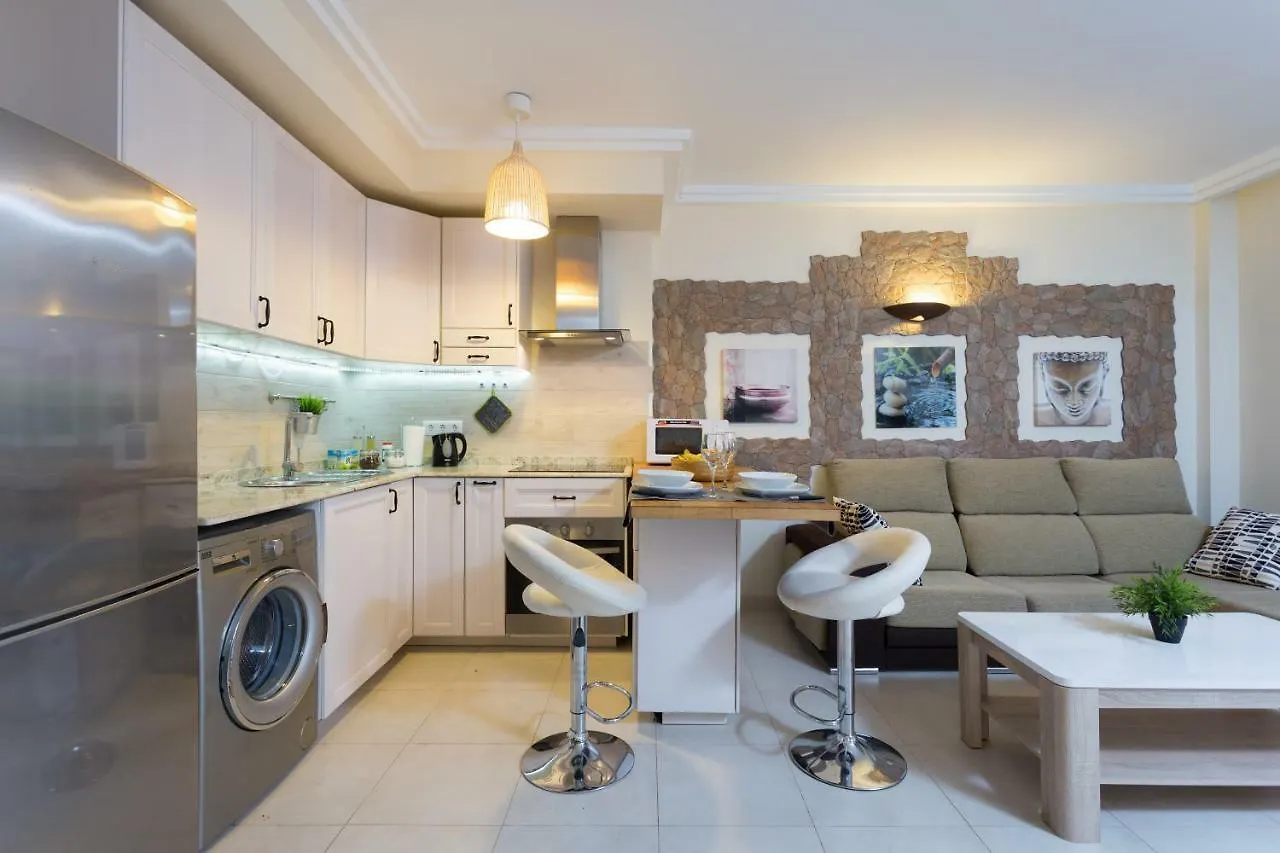 Casa Maya Adeje Tenerife Sur Pool And Terrace アデヘ アパート